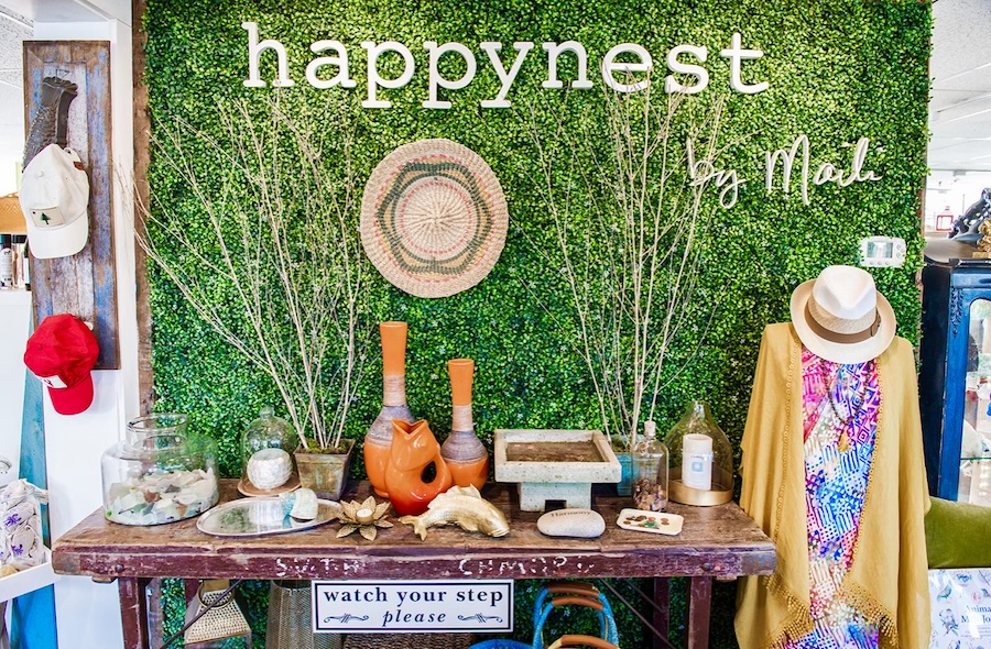 happynest kennebunkport welcome display